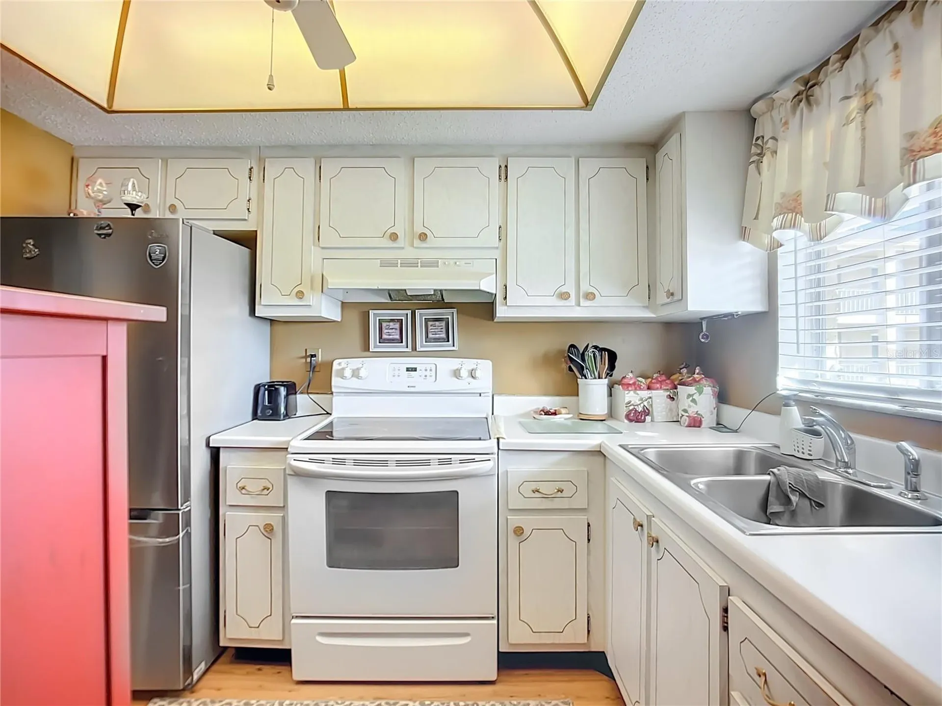 3785 Lake Bayshore Drive Bradenton FL 34205