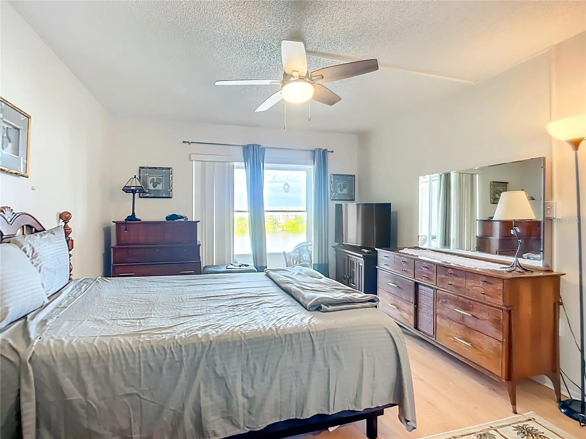 3785 Lake Bayshore Drive Bradenton FL 34205