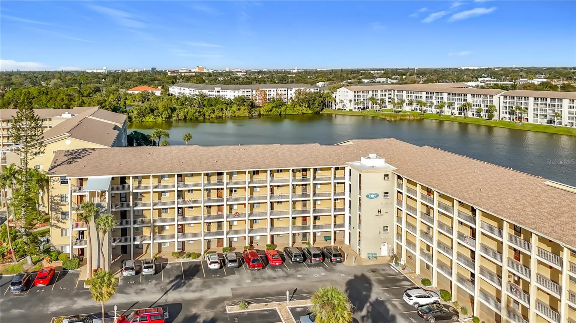 3785 Lake Bayshore Drive Bradenton FL 34205