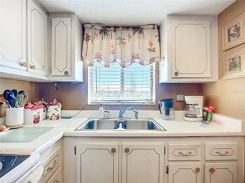 3785 Lake Bayshore Drive Bradenton FL 34205