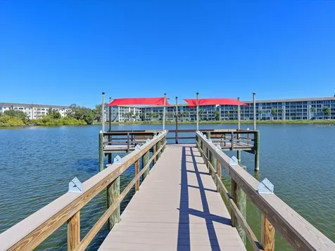 3785 Lake Bayshore Drive Bradenton FL 34205