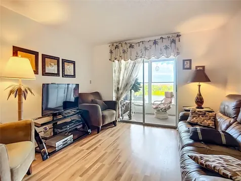 3785 Lake Bayshore Drive Bradenton FL 34205