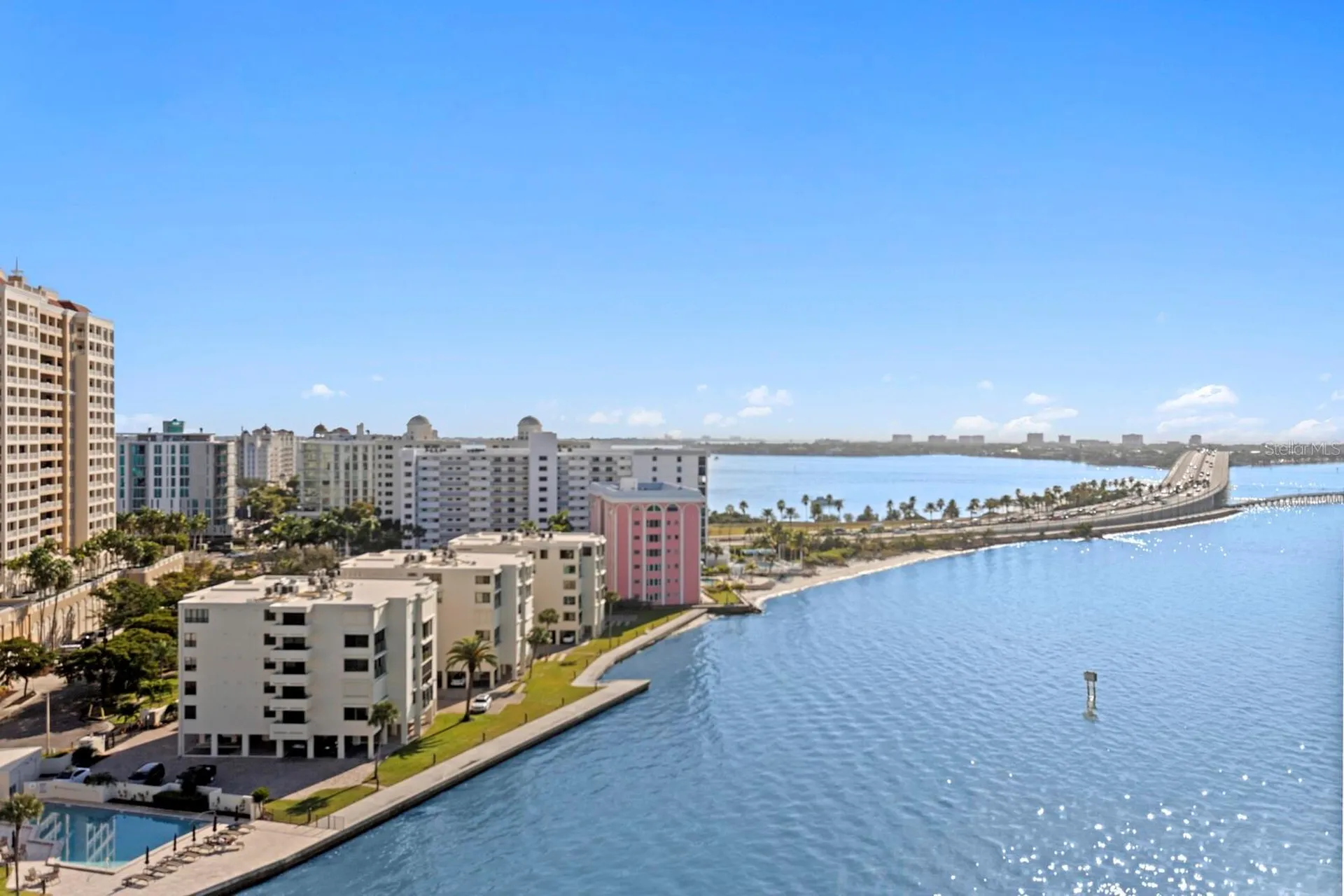888 Boulevard Of The Arts Sarasota FL 34236