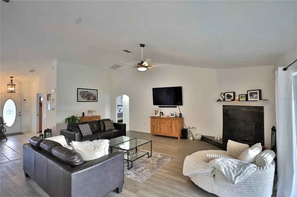 20462 SW 36th Street Dunnellon FL 34431