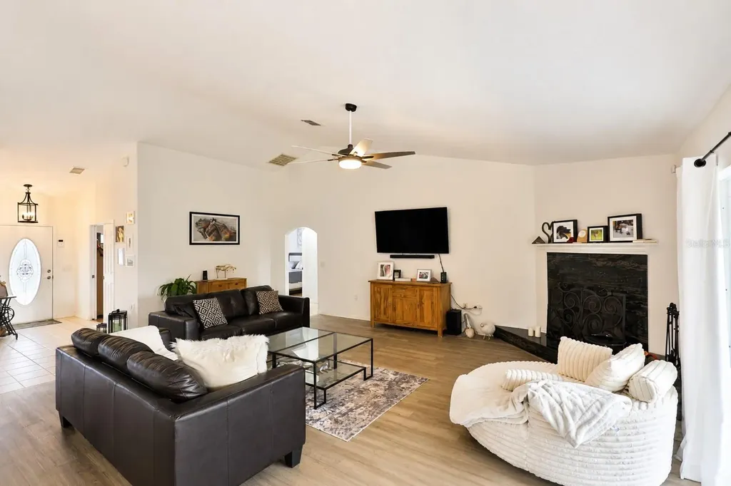 20462 SW 36th Street Dunnellon FL 34431