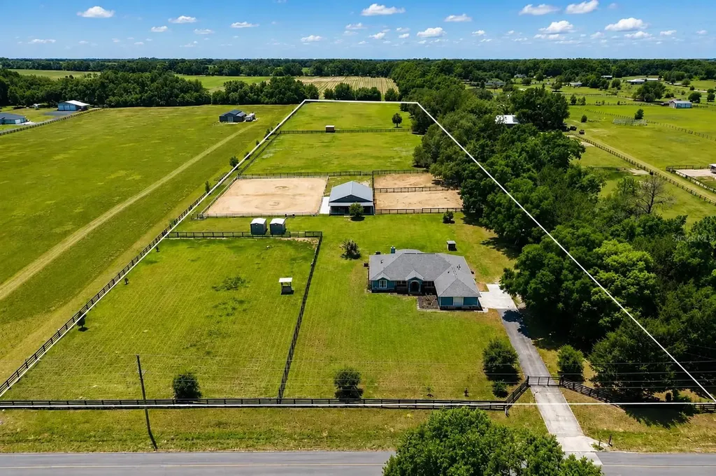 20462 SW 36th Street Dunnellon FL 34431