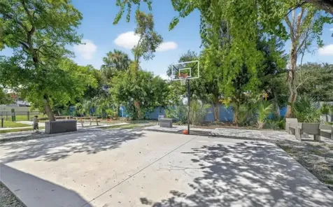4511 - 4513 W Mcelroy Avenue Tampa FL 33611