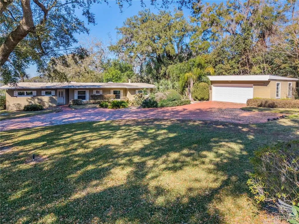 2435 Broadvue Avenue Eustis FL 32726
