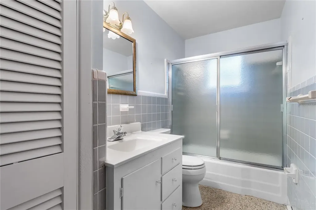2435 Broadvue Avenue Eustis FL 32726
