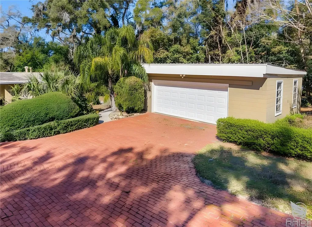 2435 Broadvue Avenue Eustis FL 32726