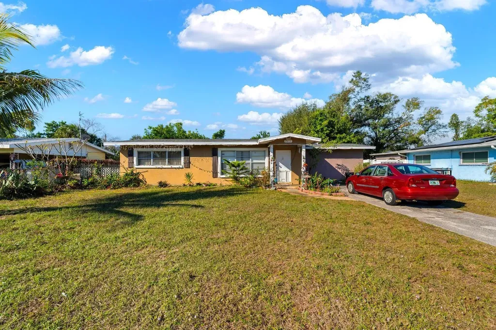 2612 22nd Street W Bradenton FL 34205