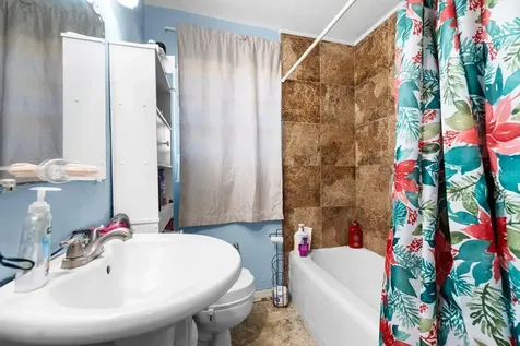 2612 22nd Street W Bradenton FL 34205