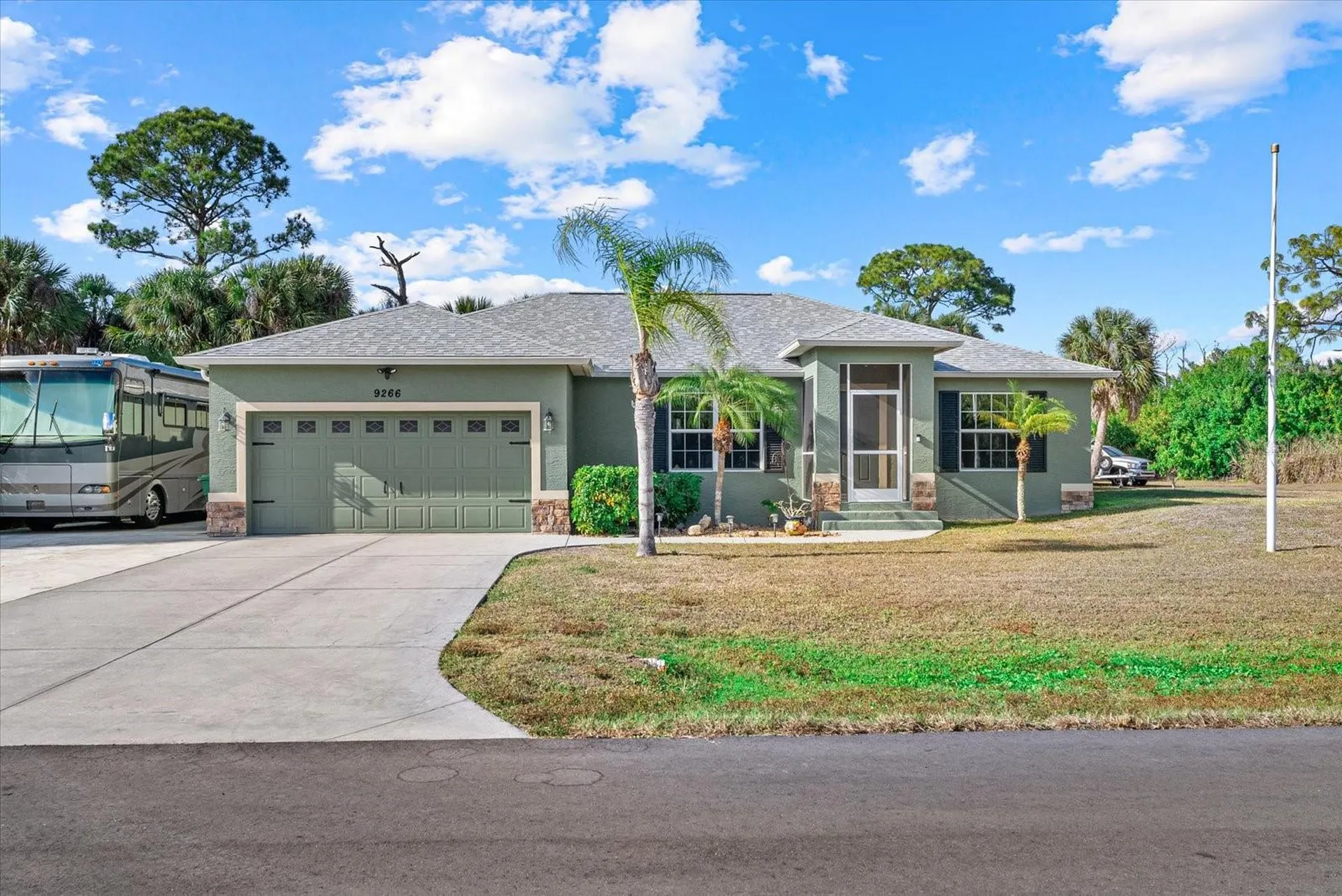 9266 Clewiston Terrace Englewood FL 34224