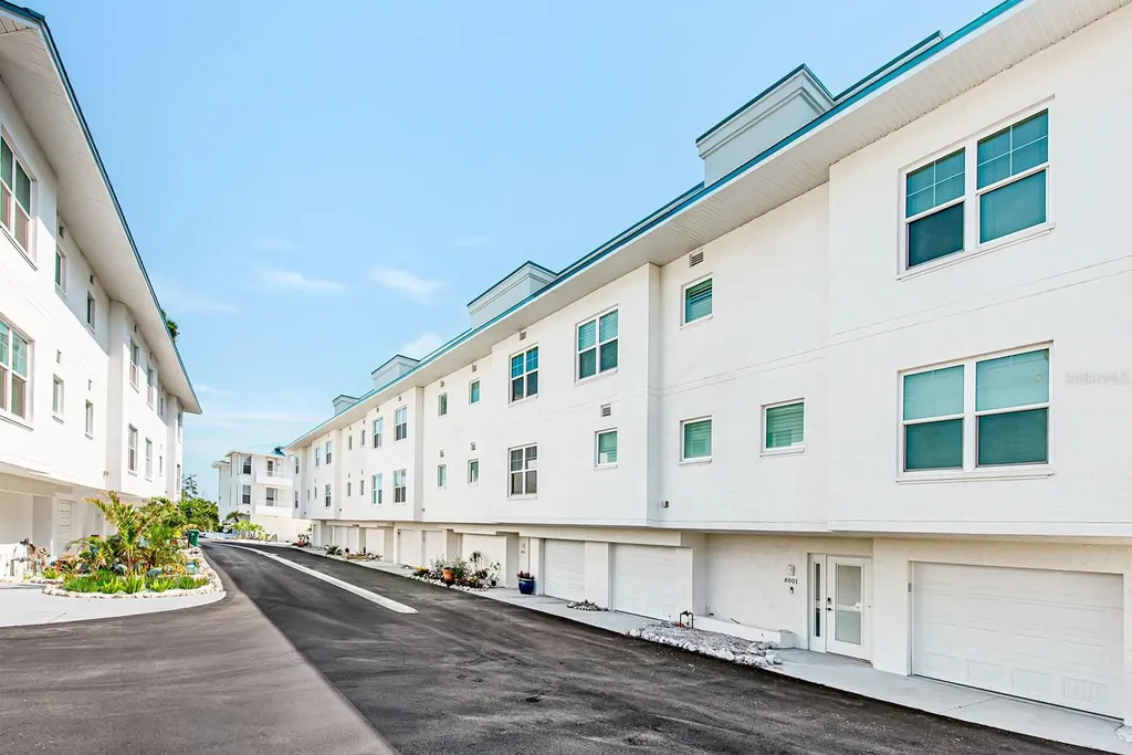 8005 Bay Pointe Drive Englewood FL 34224