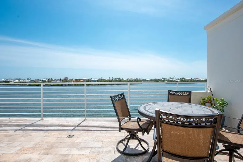 8005 Bay Pointe Drive Englewood FL 34224