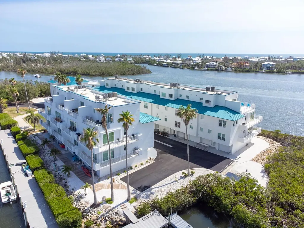 8005 Bay Pointe Drive Englewood FL 34224