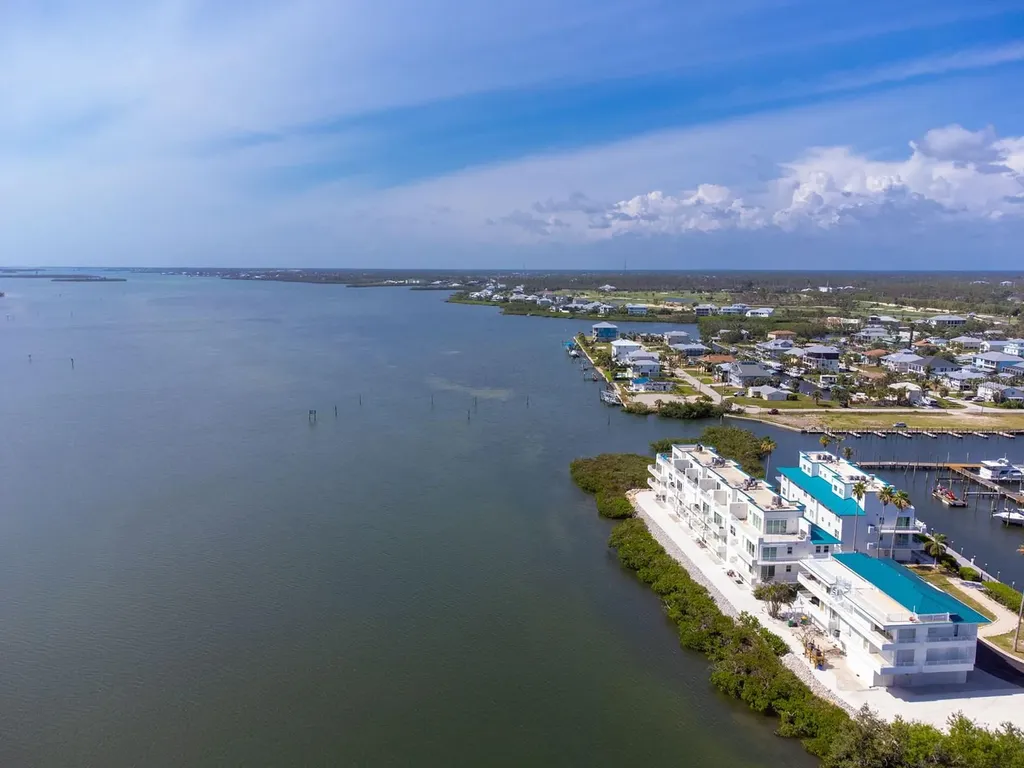 8005 Bay Pointe Drive Englewood FL 34224