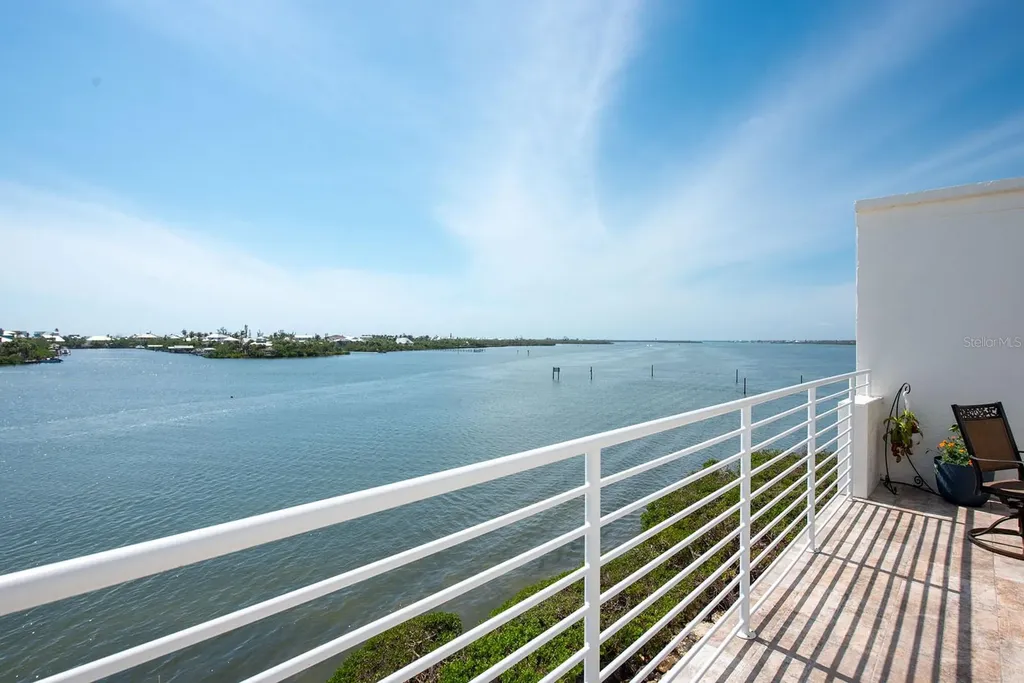 8005 Bay Pointe Drive Englewood FL 34224