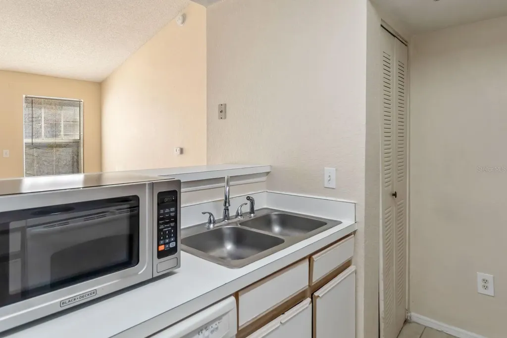 2217 Grand Cayman Court Kissimmee FL 34741