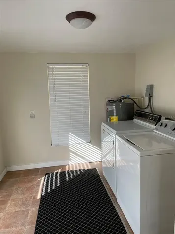 13950 SE Highway 42 Weirsdale FL 32195