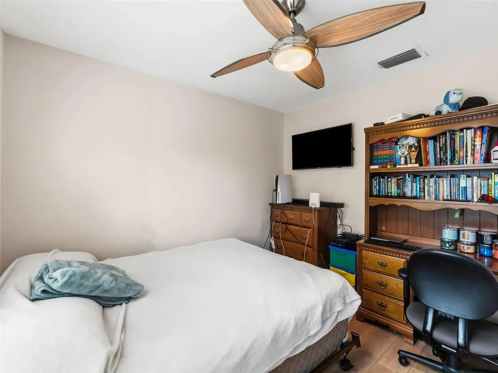 17704 Nathans Drive Tampa FL 33647