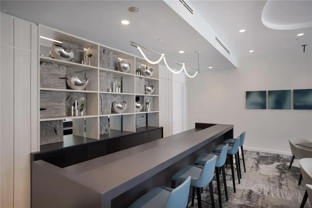 301 Quay Commons Sarasota FL 34236