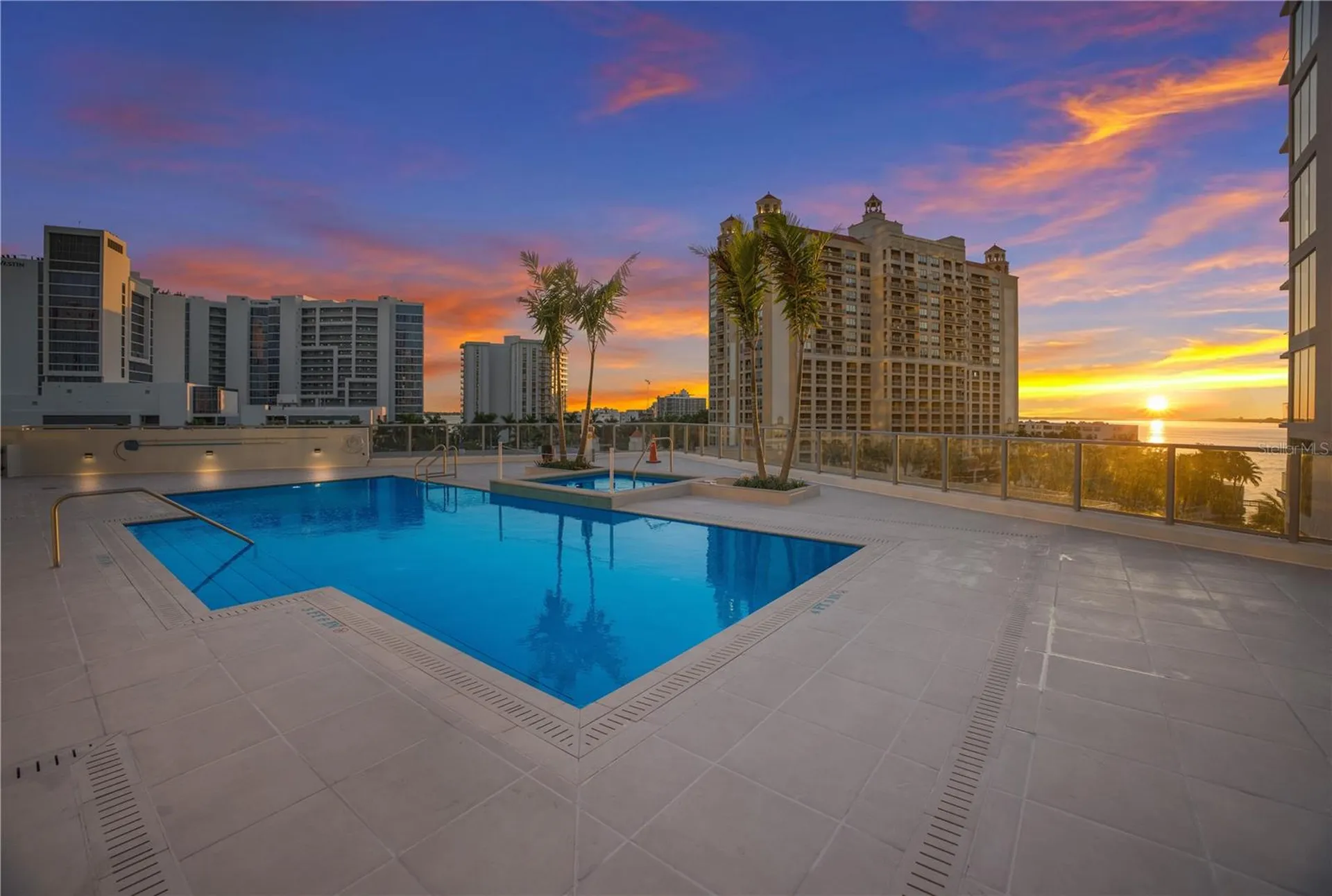 301 Quay Commons Sarasota FL 34236