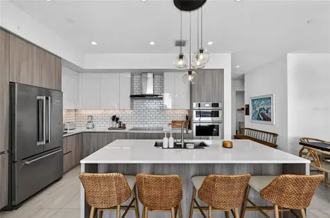 301 Quay Commons Sarasota FL 34236