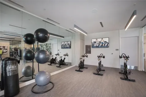 301 Quay Commons Sarasota FL 34236