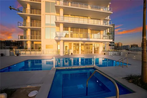 301 Quay Commons Sarasota FL 34236