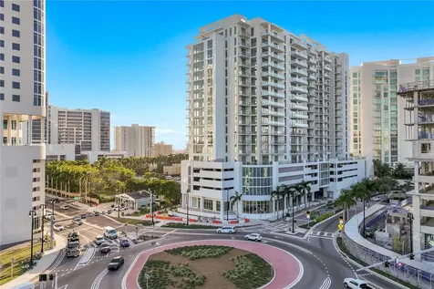 301 Quay Commons Sarasota FL 34236