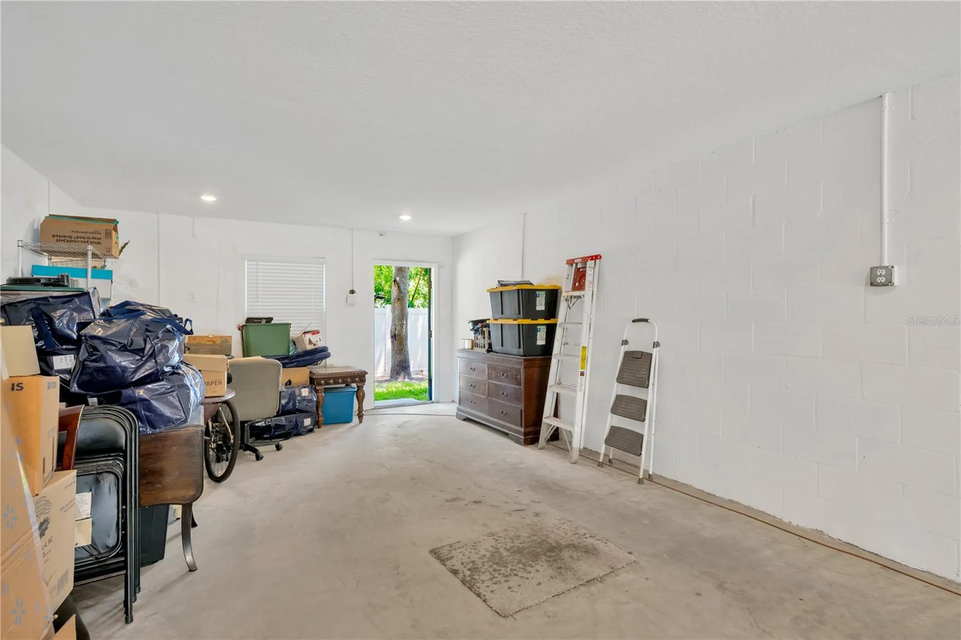 842 Tennyson Mill Circle Tampa FL 33619