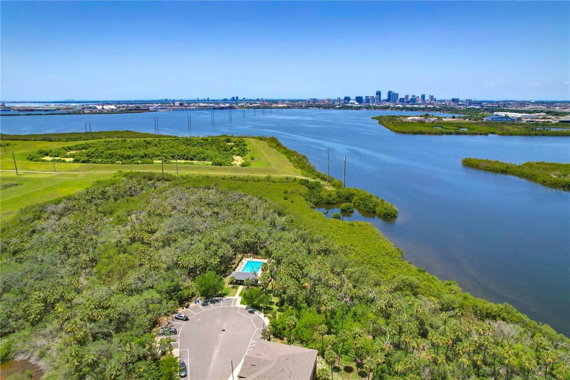 842 Tennyson Mill Circle Tampa FL 33619