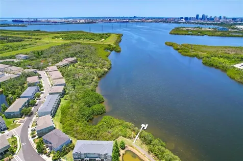 842 Tennyson Mill Circle Tampa FL 33619