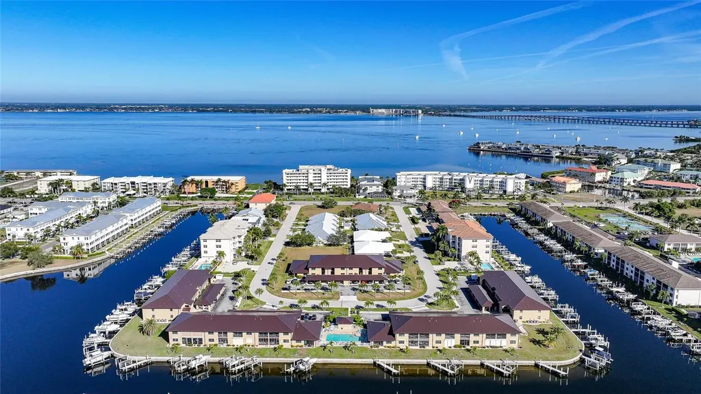 240 Lewis Circle Punta Gorda FL 33950