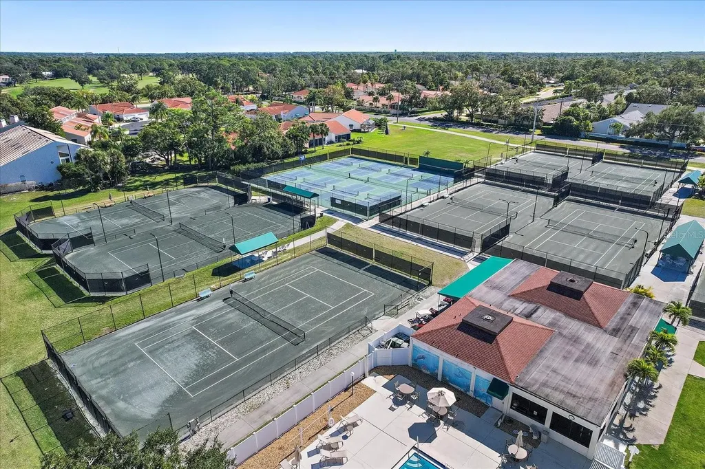 7860 Palm Aire Lane Sarasota FL 34243
