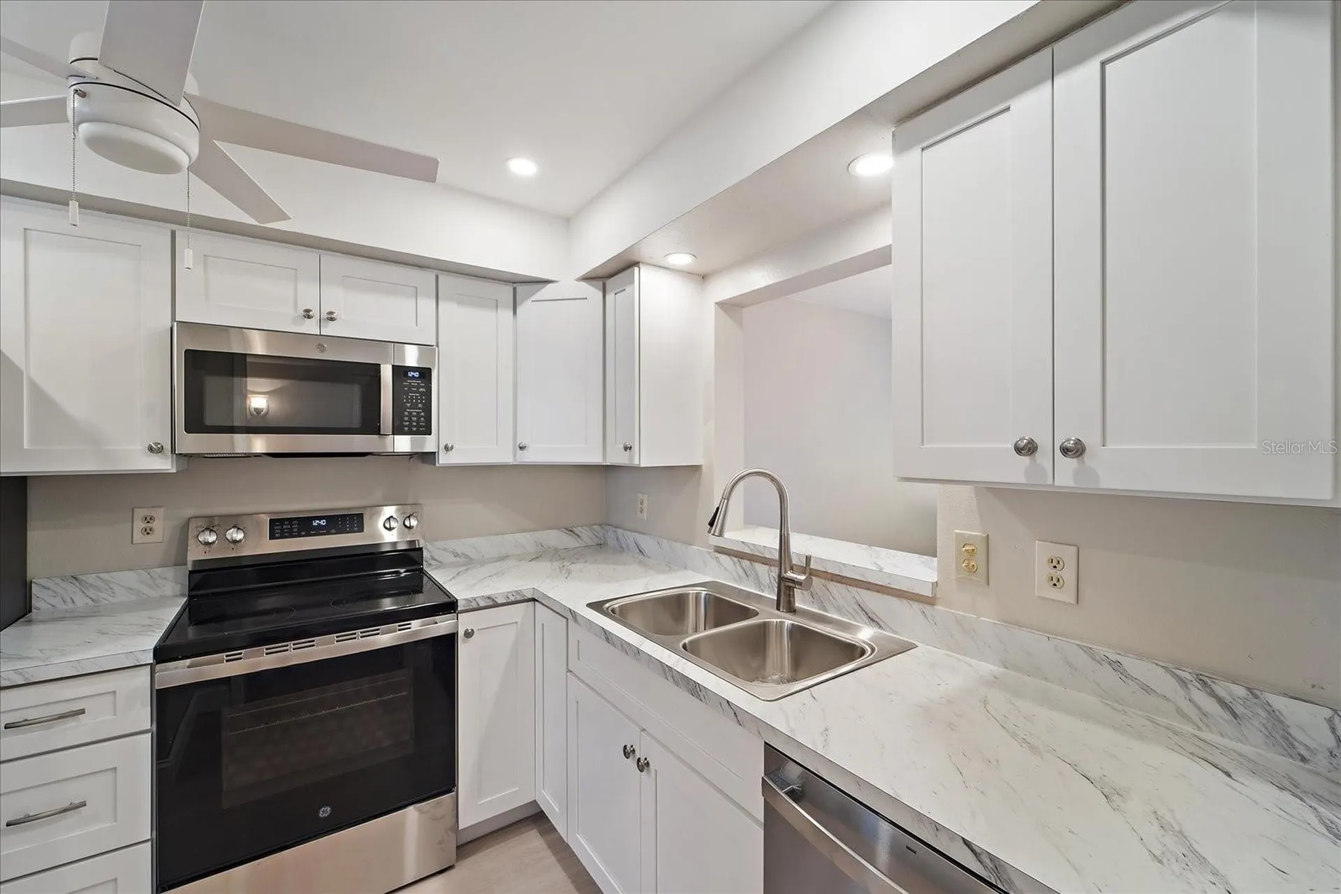 7860 Palm Aire Lane Sarasota FL 34243