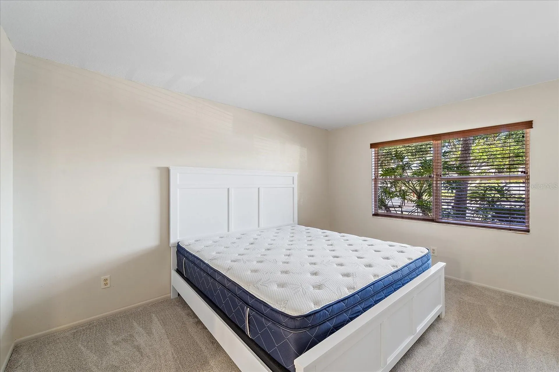 7860 Palm Aire Lane Sarasota FL 34243