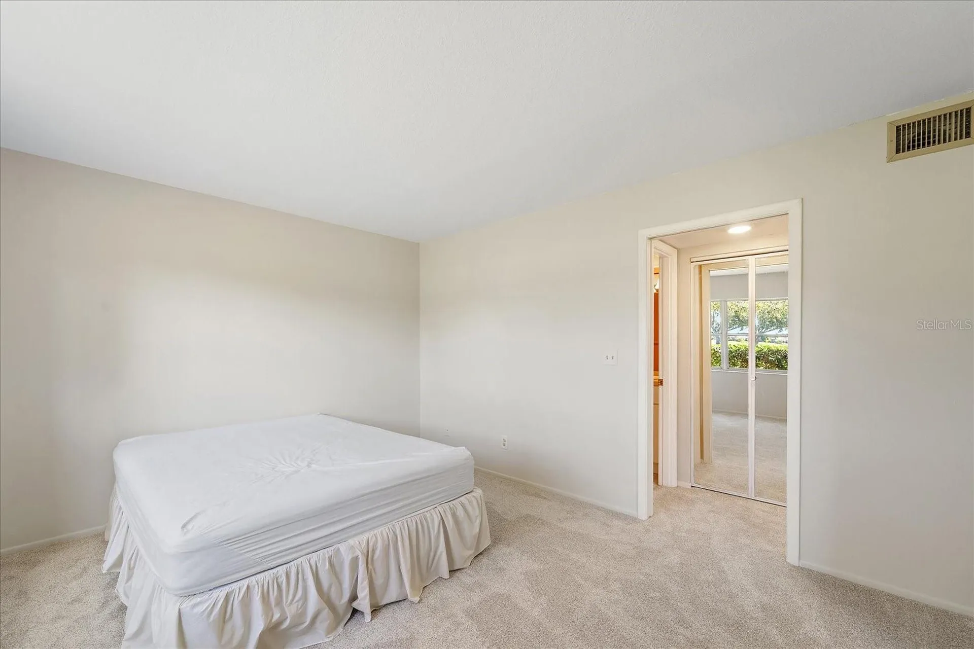 7860 Palm Aire Lane Sarasota FL 34243