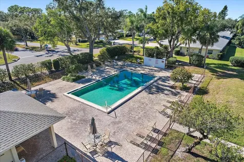 7860 Palm Aire Lane Sarasota FL 34243