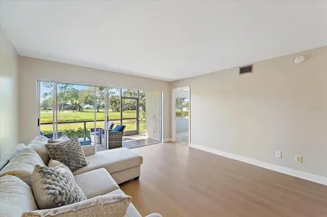 7860 Palm Aire Lane Sarasota FL 34243