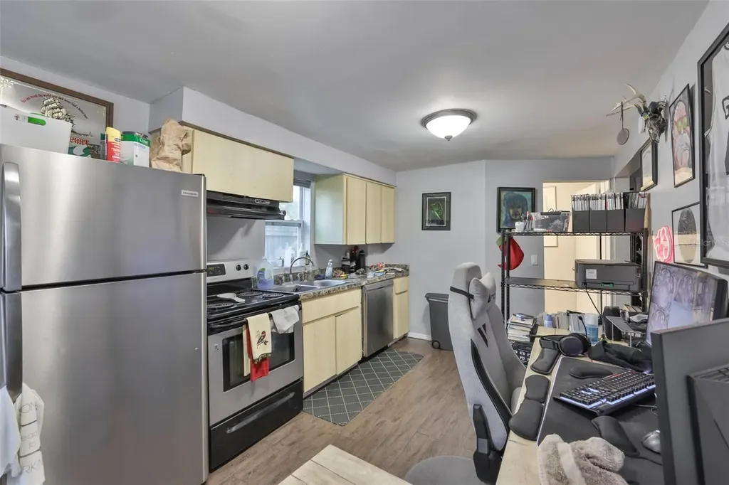 1208 17th Street N St Petersburg FL 33713
