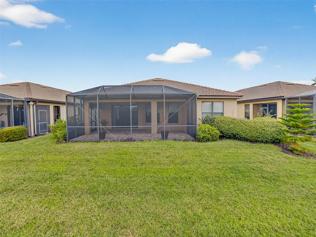 348 Cedar Falls Drive Apollo Beach FL 33572