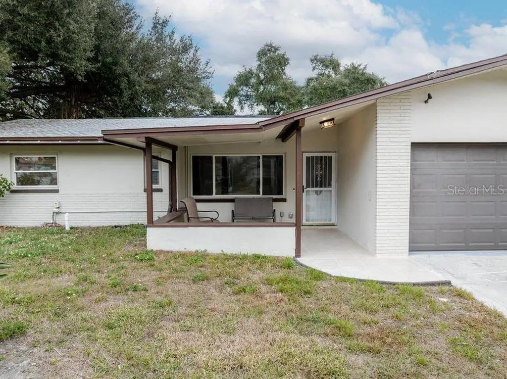 1971 Atlantis Drive Clearwater FL 33763