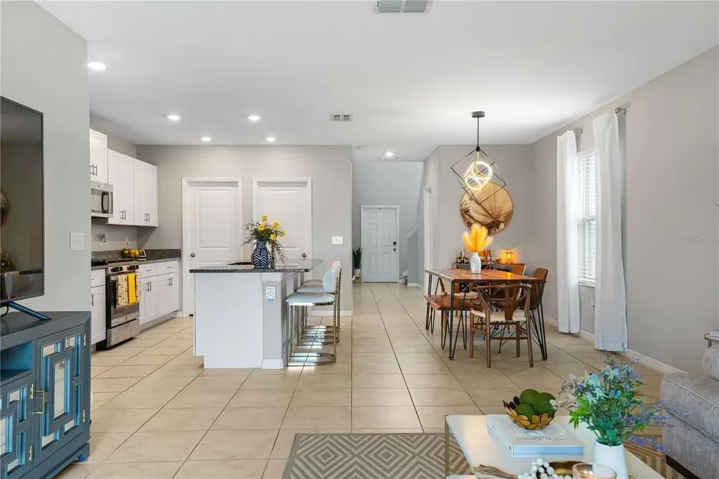 9448 Lemon Drop Loop Ruskin FL 33573