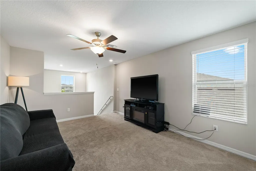 9448 Lemon Drop Loop Ruskin FL 33573
