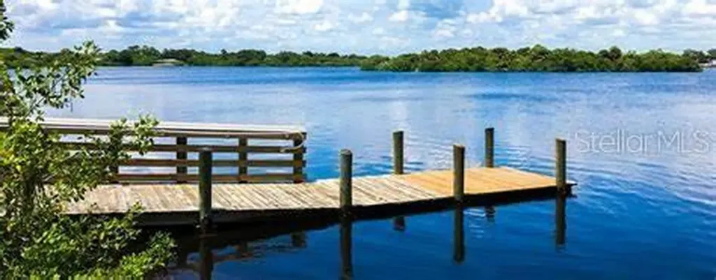 521 Grove Avenue NW Port Charlotte FL 33952