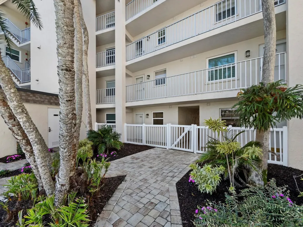 5231 Gulf Of Mexico Drive Longboat Key FL 34228