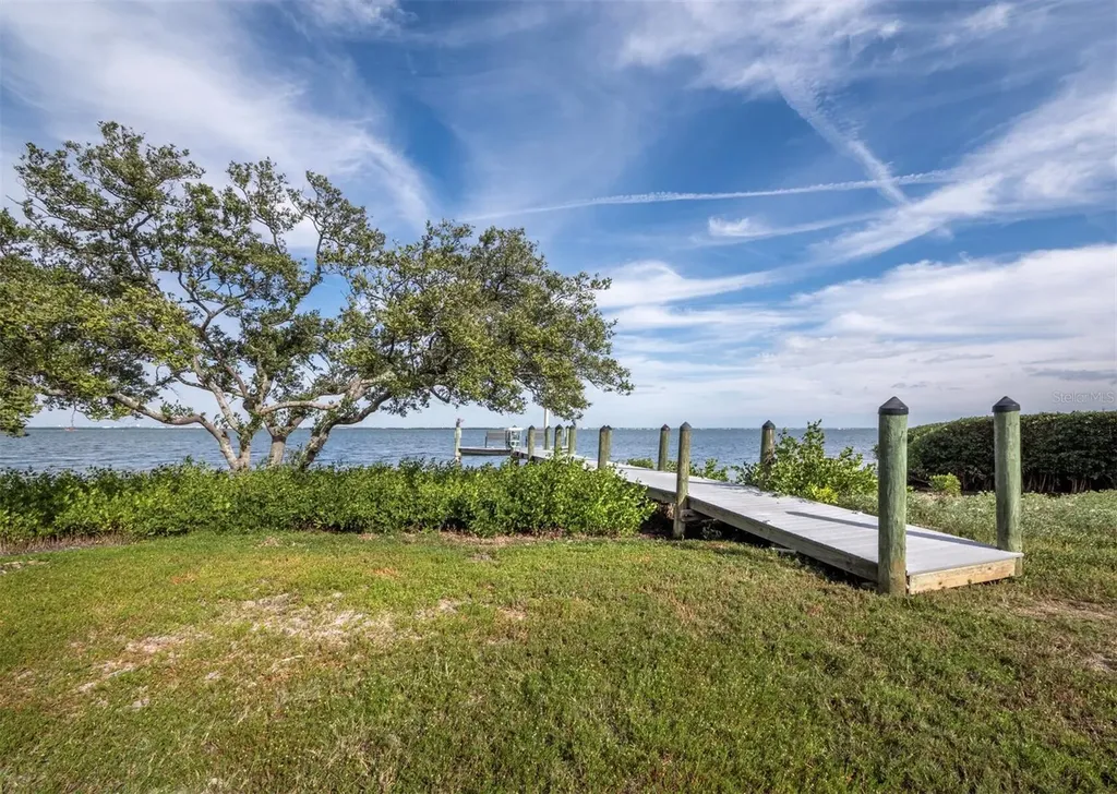 5231 Gulf Of Mexico Drive Longboat Key FL 34228