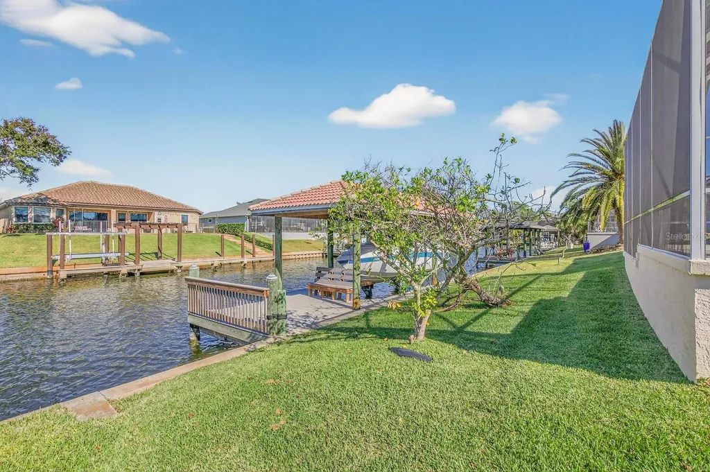 10 Collinson Court Palm Coast FL 32137